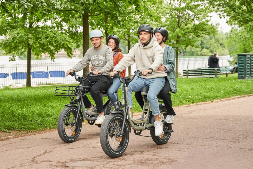 À deux sur un vélo : les avantages du vélo électrique biplace - Elwing